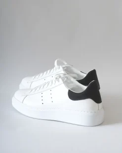 La Piscine Paris Baskets en cuir et en daim noir Eleventy.*Femme Chaussures