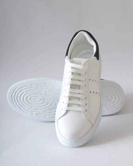 La Piscine Paris Baskets en cuir et en daim noir Eleventy.*Femme Chaussures