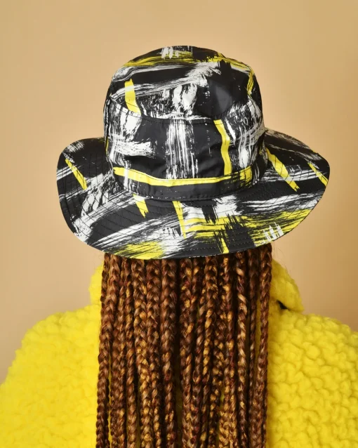 La Piscine Paris Bob en tissu technique à imprimé Moose Knuckles*Femme Chapeaux, Bonnets & Casquettes