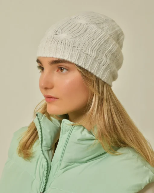 La Piscine Paris Bonnet en maille à motif torsadé Peserico*Femme Chapeaux, Bonnets & Casquettes