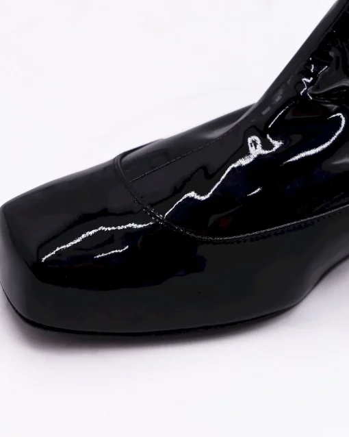 La Piscine Paris Bottes plates en cuir vernis Lanvin*Femme Chaussures