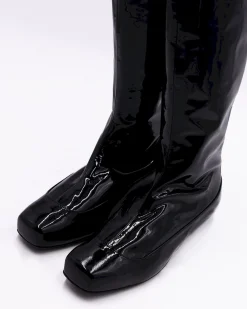 La Piscine Paris Bottes plates en cuir vernis Lanvin*Femme Chaussures