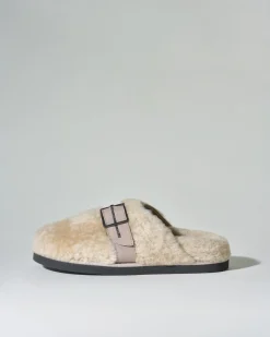 La Piscine Paris Chaussures de ville en peaux lainée duveteuse Peserico*Femme Chaussures