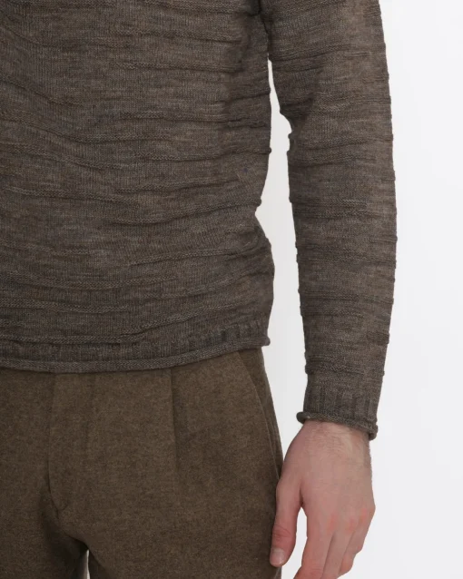 La Piscine Paris Pull col cheminée en laine Vneck*Homme Pulls & Gilets