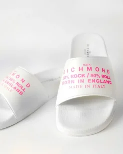 La Piscine Paris Sandale claquette en caoutchouc à inscription Richmond rose John Richmond*Femme Chaussures