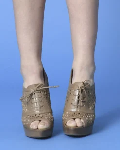 La Piscine Paris Sandales en cuir à talons Prada*Femme Chaussures