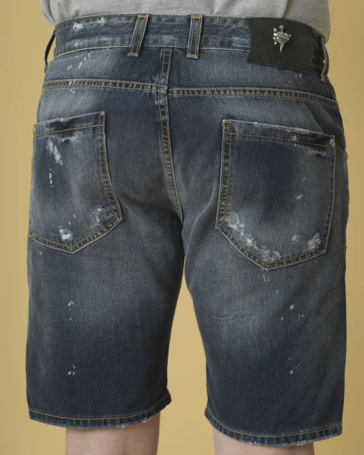 La Piscine Paris Short en jean effet usé John Richmond*Homme Shorts